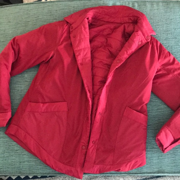 Red reversible Shacket lululemon - Picture 2 of 5
